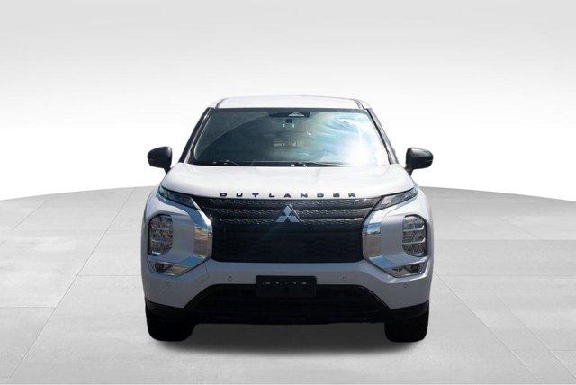 used 2023 Mitsubishi Outlander car, priced at $21,290