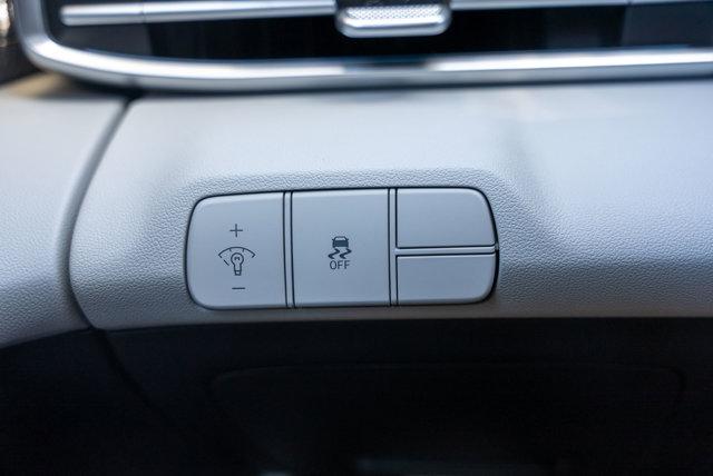 new 2025 Hyundai Elantra car, priced at $26,990