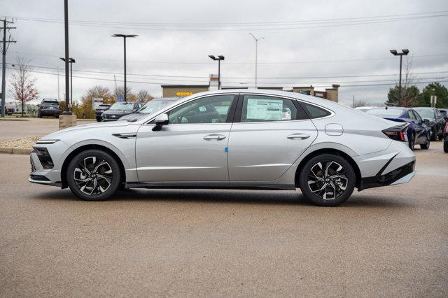 new 2024 Hyundai Sonata car, priced at $28,777