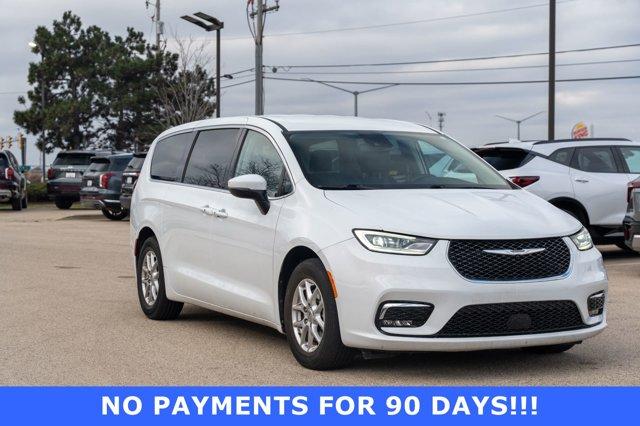 used 2023 Chrysler Pacifica car, priced at $23,490