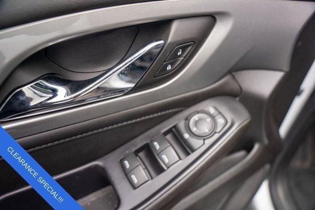 used 2022 Chevrolet Traverse car, priced at $25,997