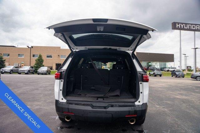 used 2022 Chevrolet Traverse car, priced at $25,997