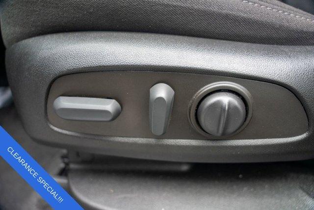 used 2022 Chevrolet Traverse car, priced at $25,997