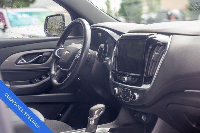used 2022 Chevrolet Traverse car, priced at $25,997