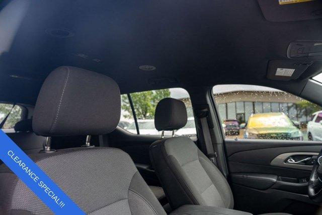 used 2022 Chevrolet Traverse car, priced at $25,997