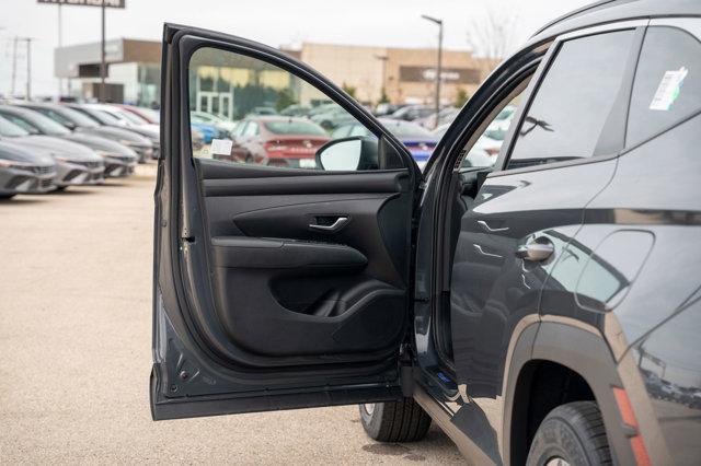 new 2025 Hyundai Tucson car, priced at $34,990