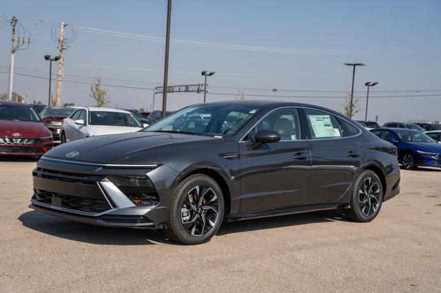 new 2025 Hyundai Sonata car, priced at $29,960