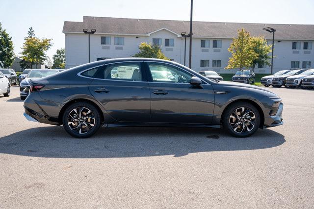 new 2025 Hyundai Sonata car, priced at $29,960