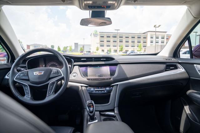 used 2017 Cadillac XT5 car, priced at $18,445