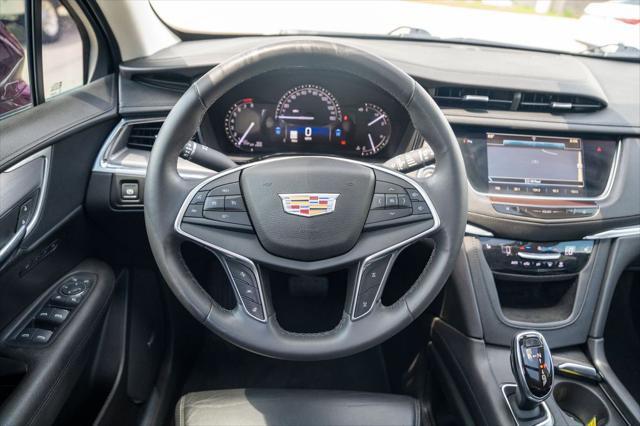 used 2017 Cadillac XT5 car, priced at $18,445