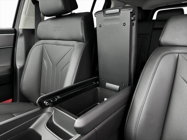 new 2025 Hyundai Santa Fe car, priced at $40,144