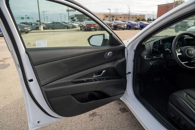 new 2025 Hyundai Elantra HEV car, priced at $30,990