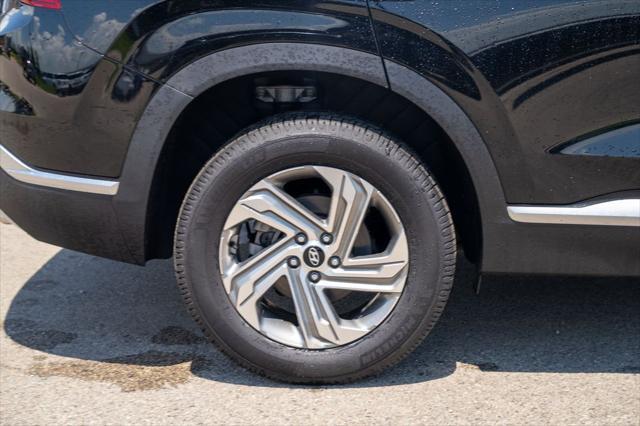 used 2022 Hyundai Santa Fe car, priced at $23,197