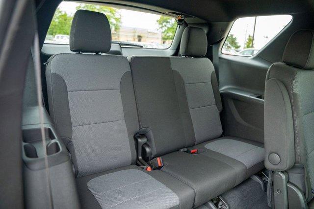 used 2023 Chevrolet Traverse car, priced at $31,899