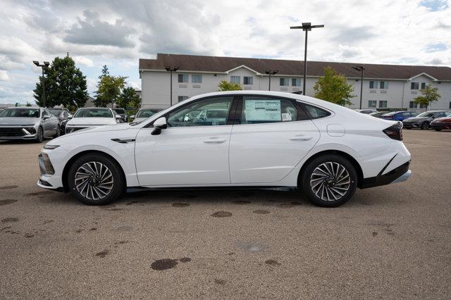 new 2024 Hyundai Sonata Hybrid car, priced at $32,005