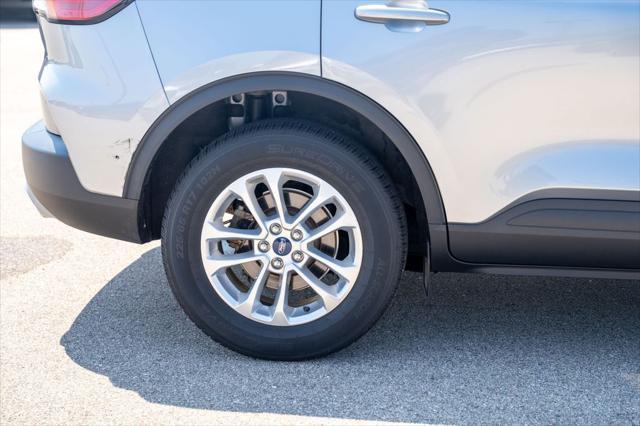 used 2022 Ford Escape car, priced at $19,490