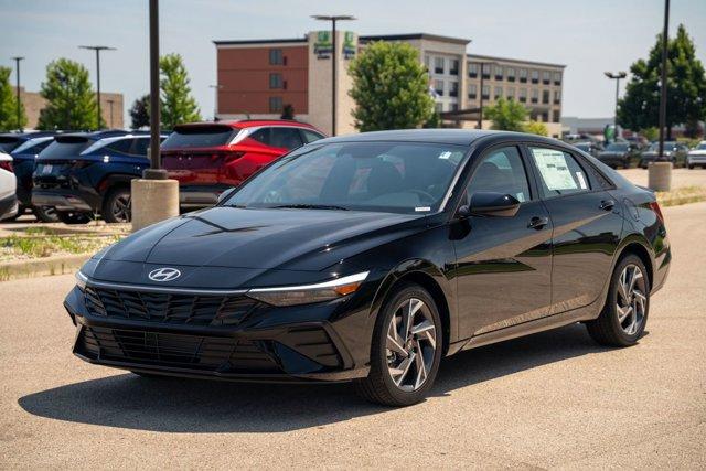 new 2025 Hyundai Elantra car, priced at $21,703