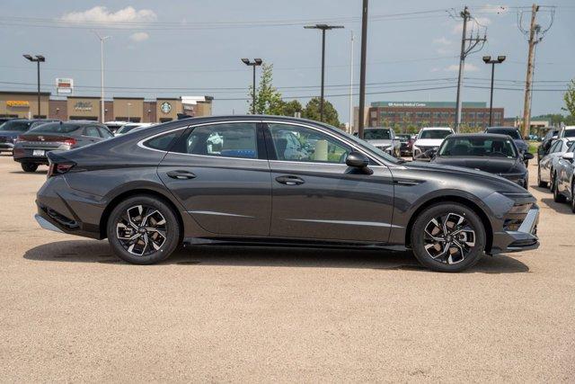 new 2025 Hyundai Sonata car, priced at $28,990
