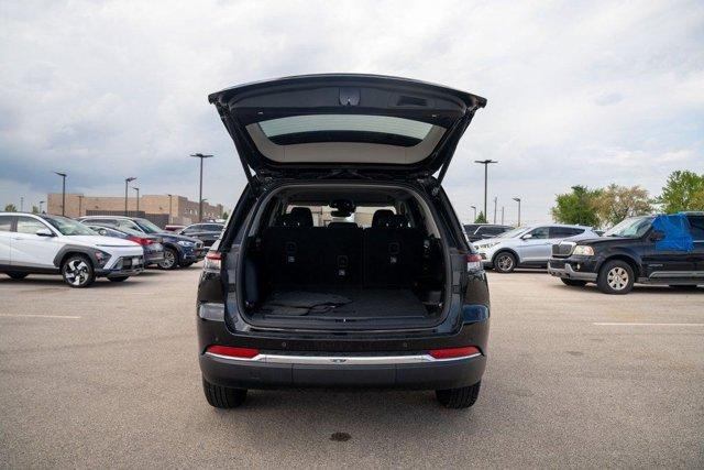 used 2022 Jeep Grand Cherokee car, priced at $31,178