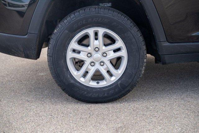 used 2022 Jeep Grand Cherokee car, priced at $31,178
