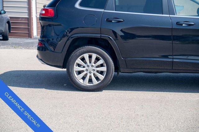 used 2016 Jeep Cherokee car, priced at $18,996