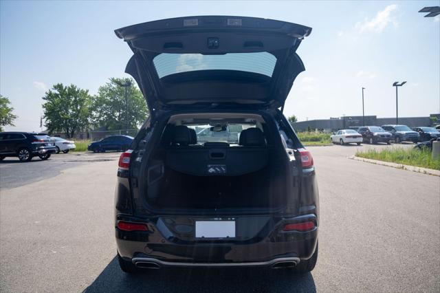 used 2016 Jeep Cherokee car, priced at $21,114