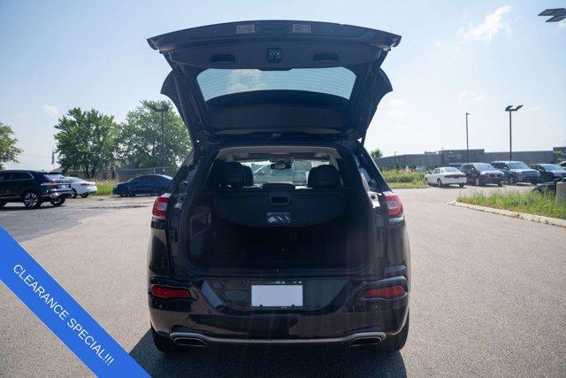 used 2016 Jeep Cherokee car, priced at $18,996