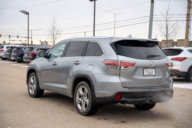 used 2015 Toyota Highlander car, priced at $15,990