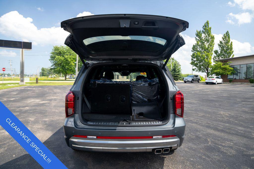 used 2025 Hyundai Palisade car, priced at $46,987