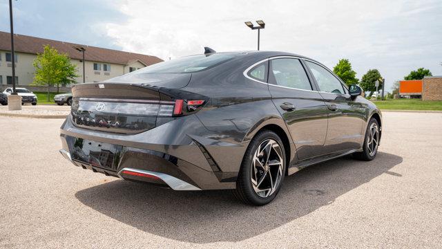 new 2024 Hyundai Sonata car, priced at $30,250