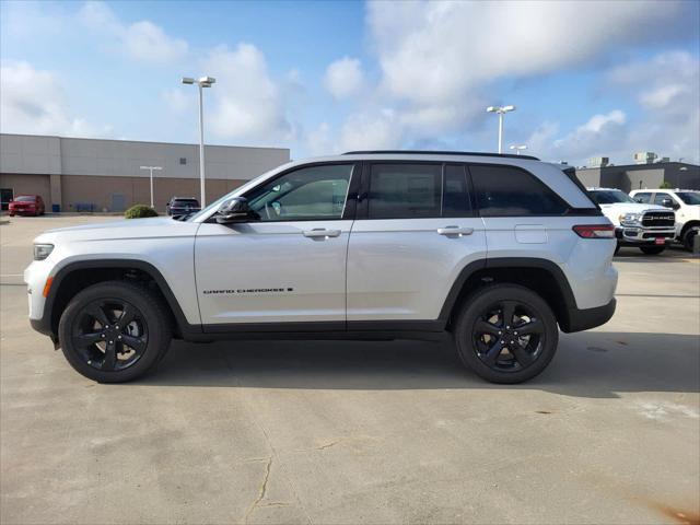 new 2024 Jeep Grand Cherokee car, priced at $44,675