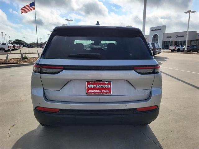 new 2024 Jeep Grand Cherokee car, priced at $44,675