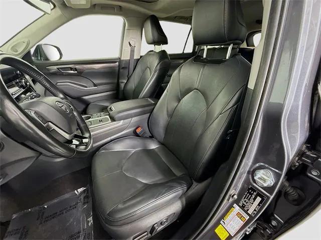 used 2023 Toyota Highlander car, priced at $41,981