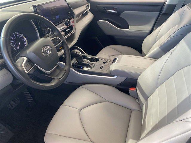 used 2023 Toyota Highlander car, priced at $41,981