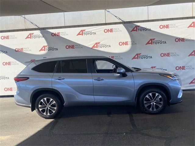 used 2023 Toyota Highlander car, priced at $41,981