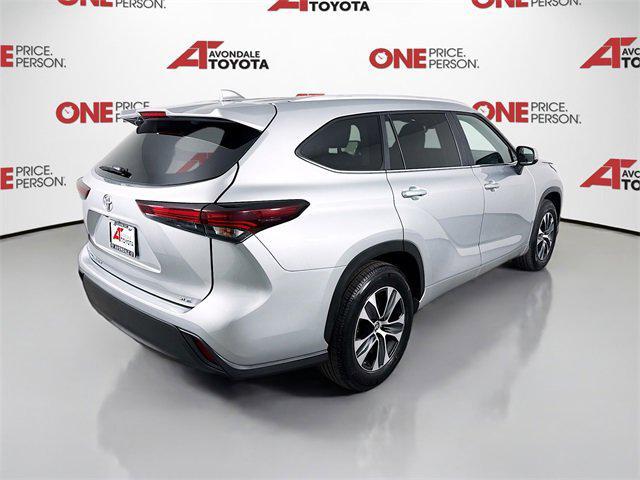 used 2025 Toyota Highlander car, priced at $48,981