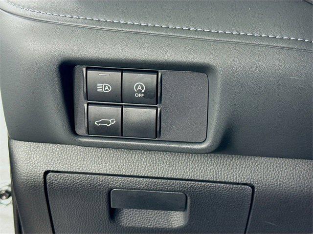 used 2025 Toyota Highlander car, priced at $48,981