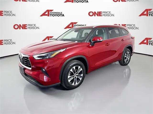 used 2023 Toyota Highlander car, priced at $40,981