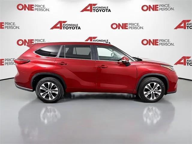 used 2023 Toyota Highlander car, priced at $40,981