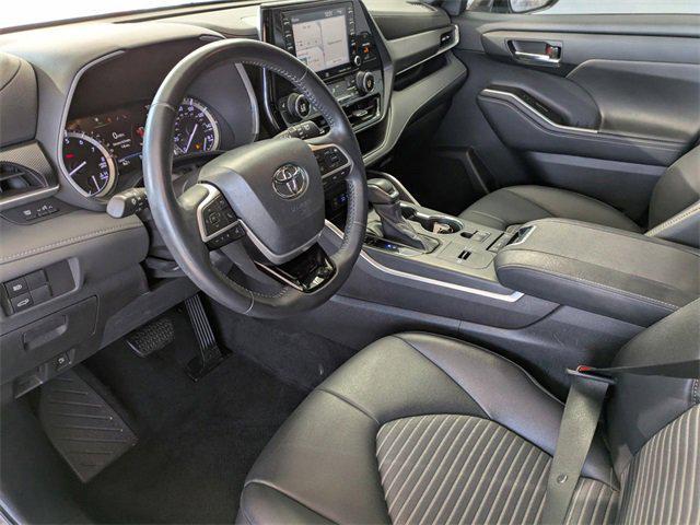 used 2022 Toyota Highlander car, priced at $35,981