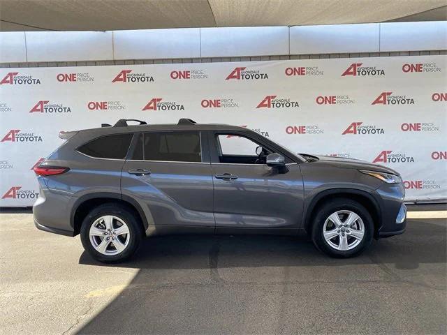 used 2023 Toyota Highlander car, priced at $35,981