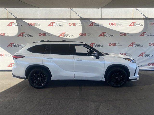 used 2023 Toyota Highlander car, priced at $40,981