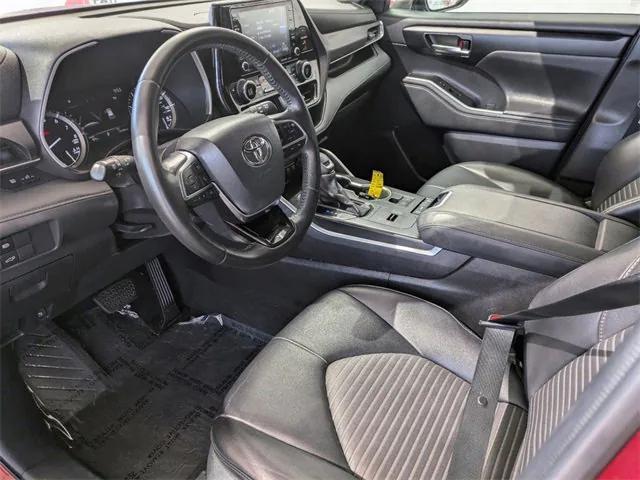 used 2021 Toyota Highlander car, priced at $31,982