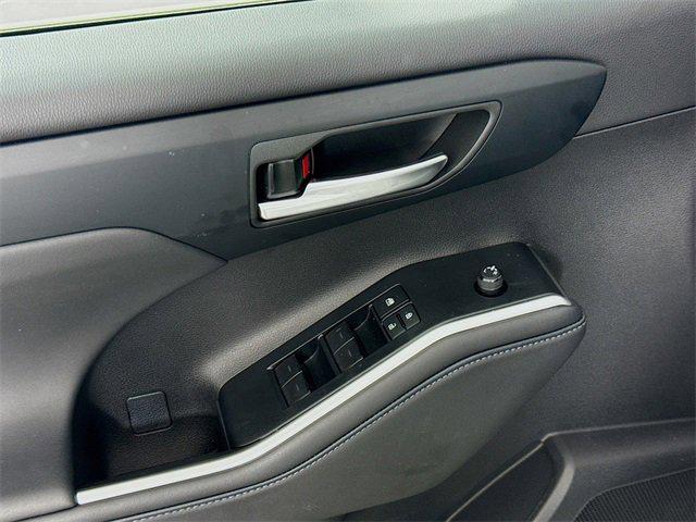 used 2025 Toyota Highlander car, priced at $47,981