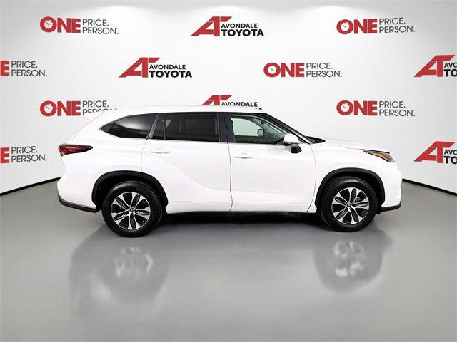 used 2025 Toyota Highlander car, priced at $47,981