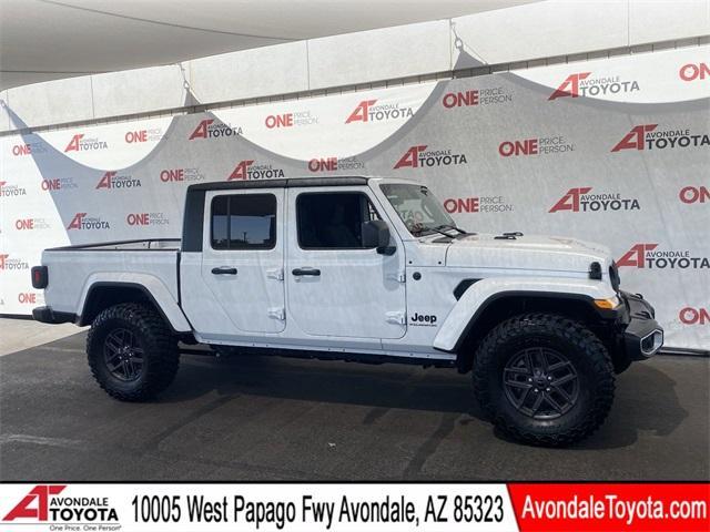used 2024 Jeep Gladiator car, priced at $43,981