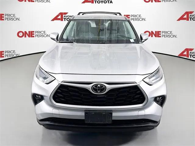 used 2023 Toyota Highlander car, priced at $32,981