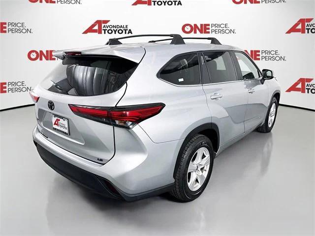 used 2023 Toyota Highlander car, priced at $32,981