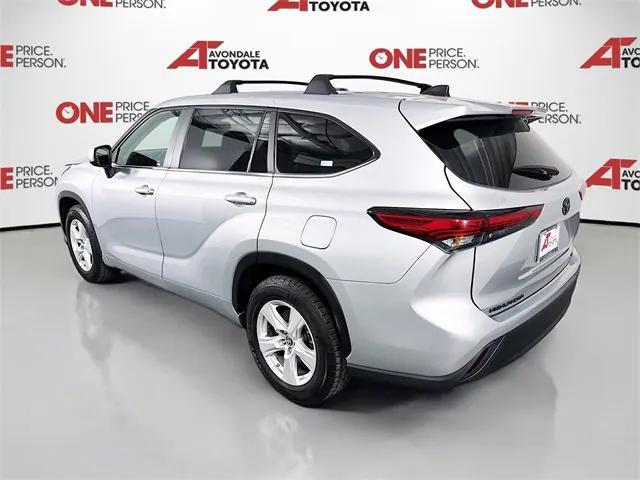 used 2023 Toyota Highlander car, priced at $32,981