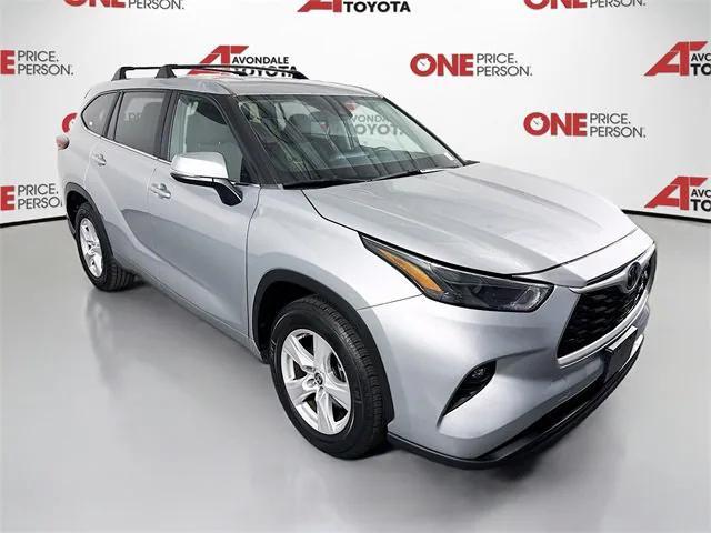 used 2023 Toyota Highlander car, priced at $32,981